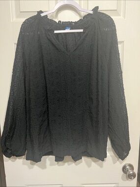 Old Navy Black Eyelet Peasant Blouse